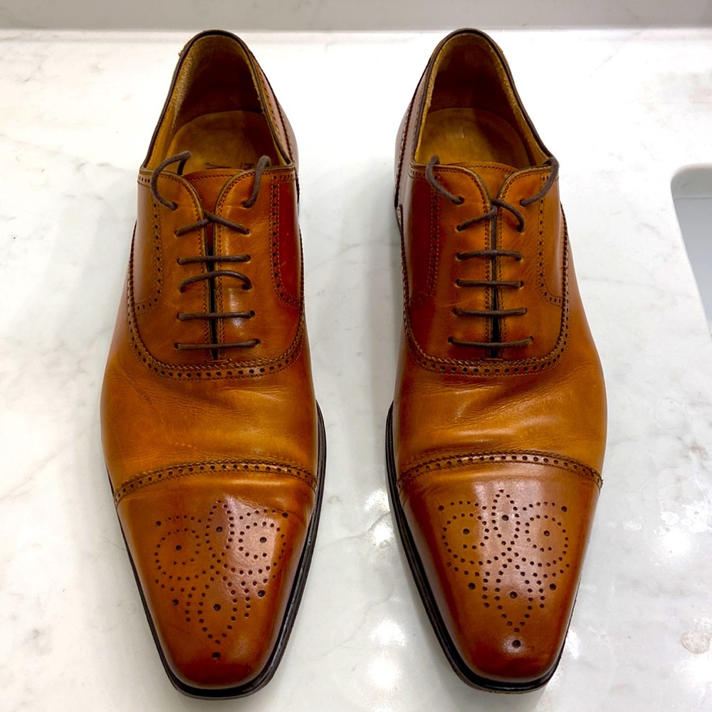 Magnanni Mens Dress shoes - size 11